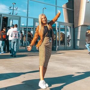 Meet your Posher, Madison